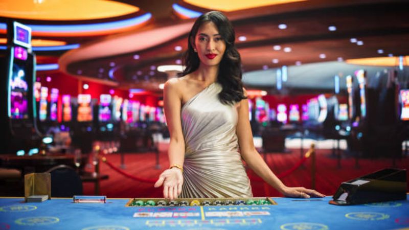 Casino Live là chuyên mục cho phép bạn gặp gỡ những dealer xinh đẹp